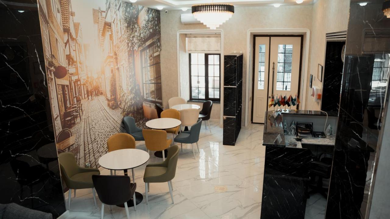 Dionis Baku Hotel Buitenkant foto