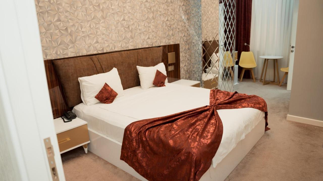 Dionis Baku Hotel Buitenkant foto