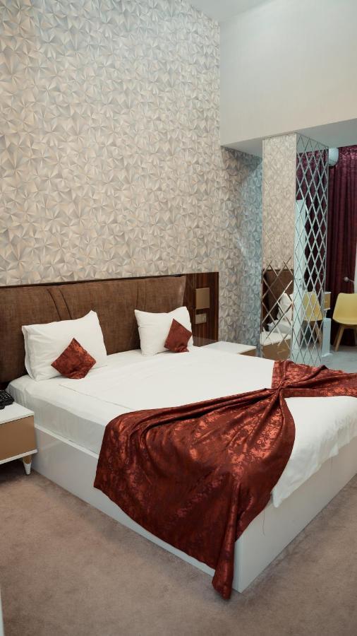 Dionis Baku Hotel Buitenkant foto