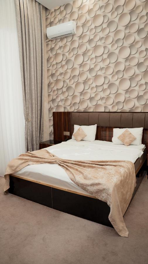 Dionis Baku Hotel Buitenkant foto