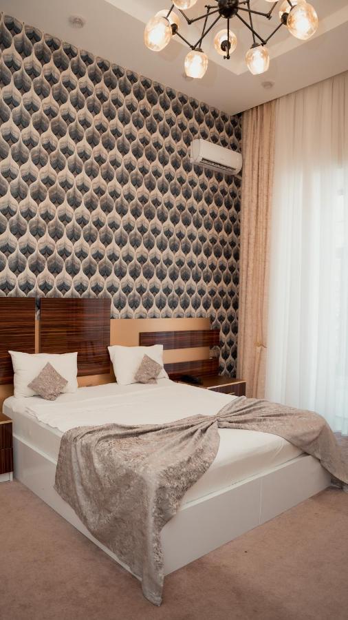 Dionis Baku Hotel Buitenkant foto